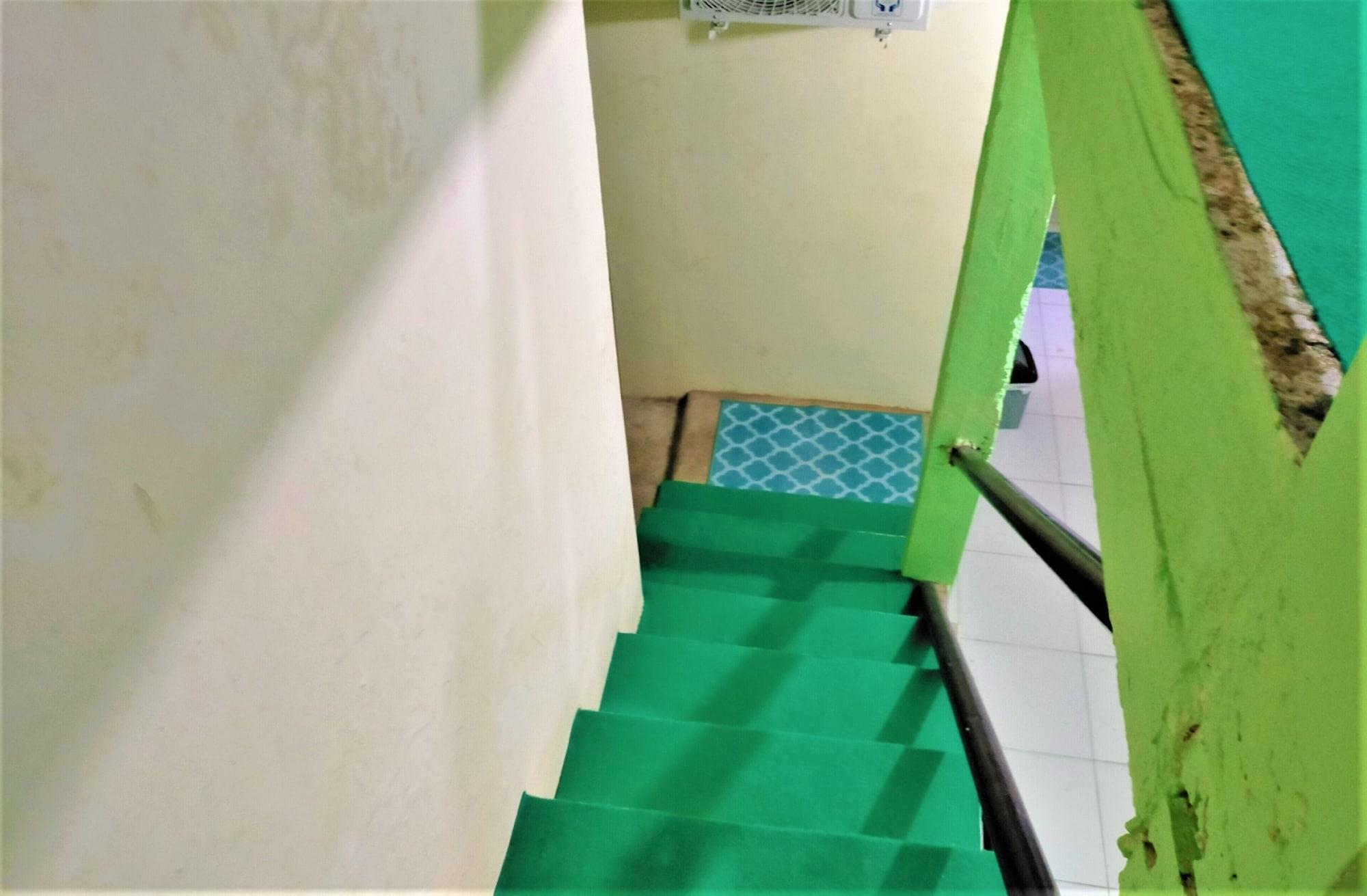Gandrung City Hostel Banyuwangi  Exterior foto